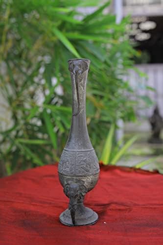 Античен саксия с декорация във формата на Главата на Слон в Подарък